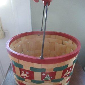Wooden Christmas Bucket Shaped Woven Basket with Wire Handle